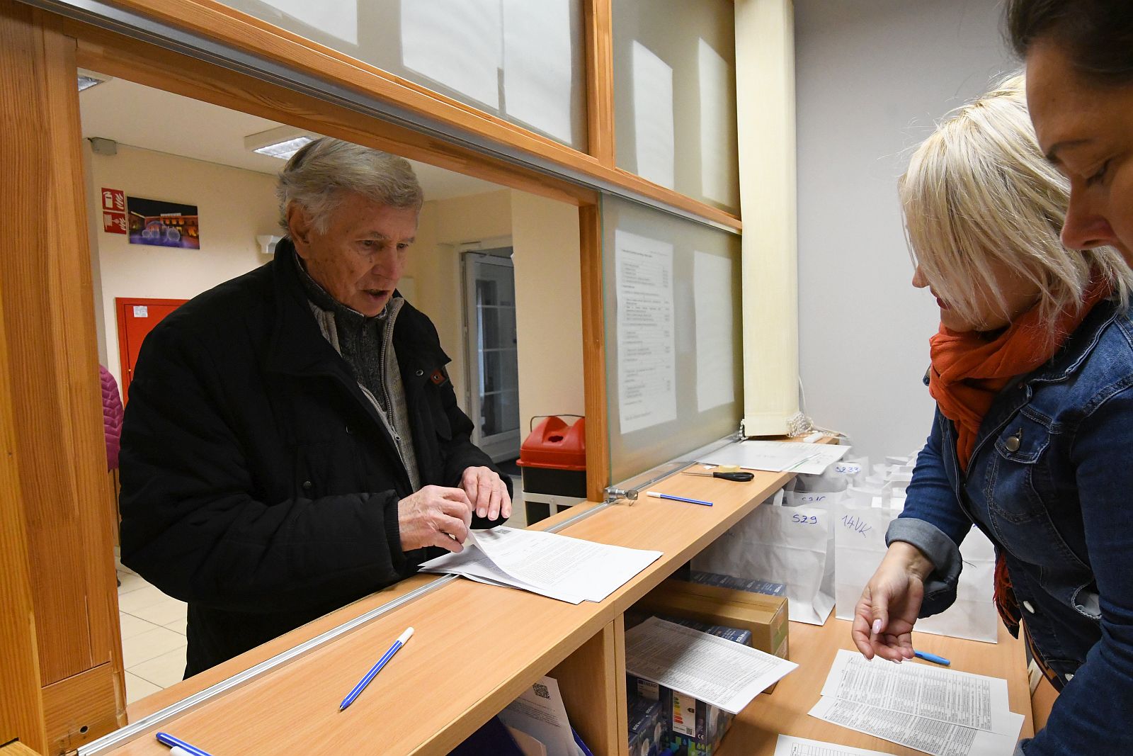 A héten a Városgondnokságon lehet átvenni a LED-csereprogramban igényelt izzókat